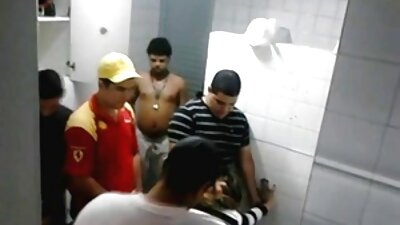 AJ آبلغيت مقاطع جنس سكس ينتشر لها كس الشفاه مع ديك كبيرة